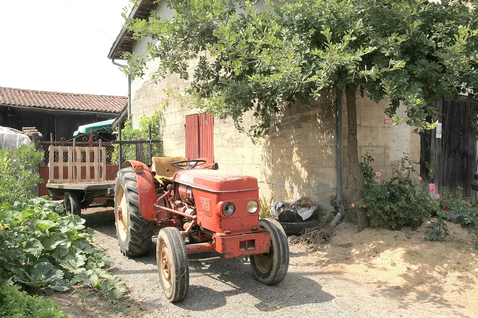 Renault 70 tractor