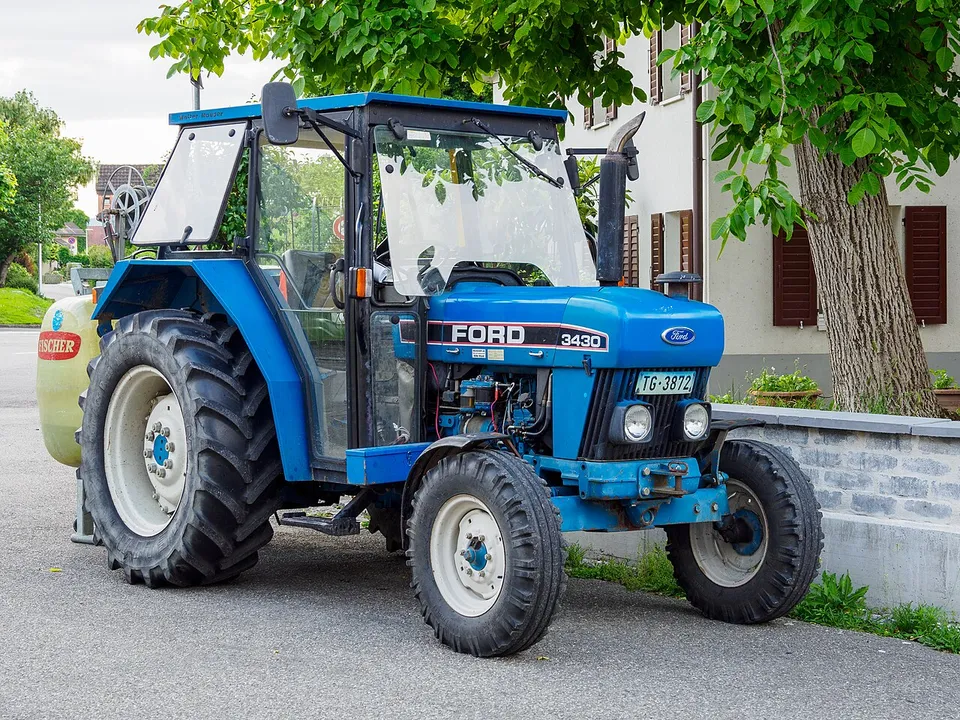 Ford 3430 tractor