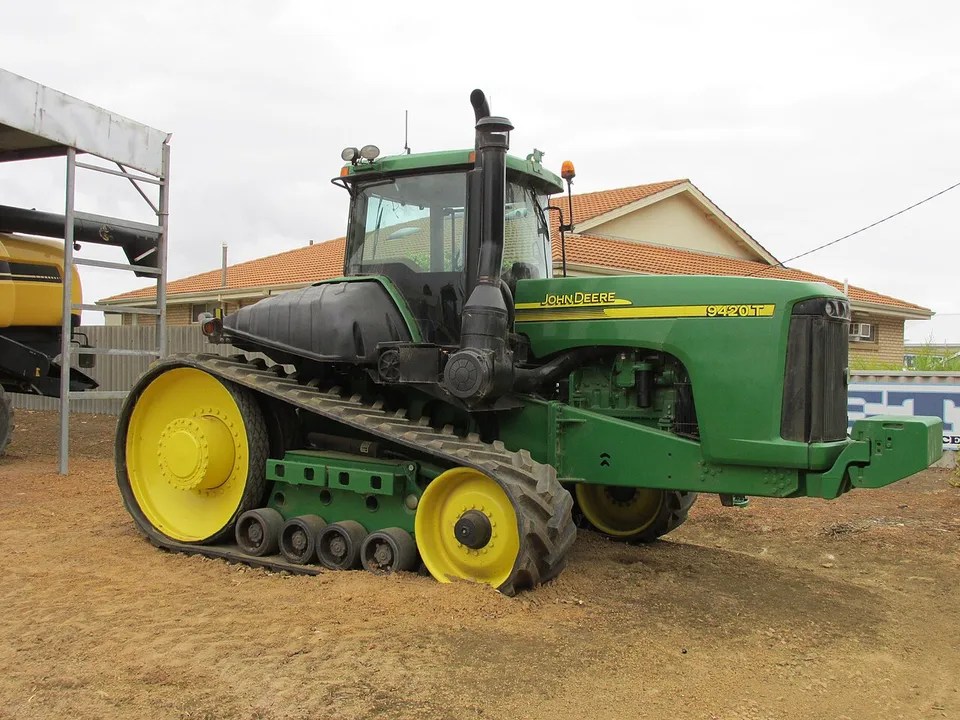 John Deere 9420 T tractor