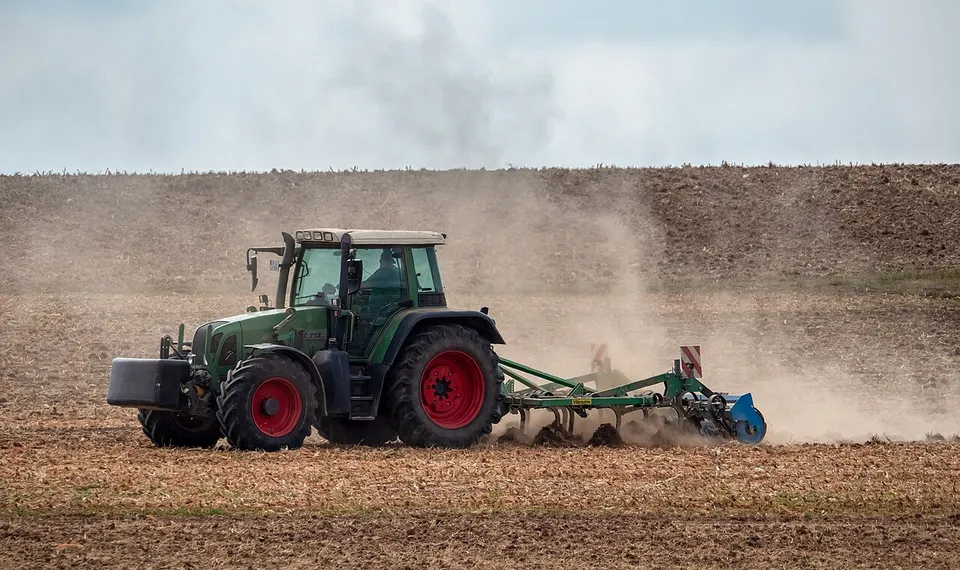 Fendt Favorit 712 Vario tractor