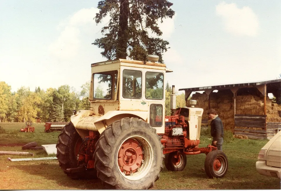 J.I. Case 930 tractor