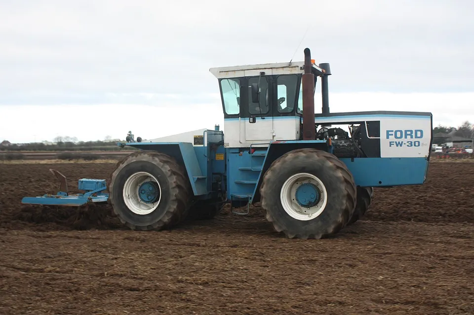 Ford FW-30 tractor