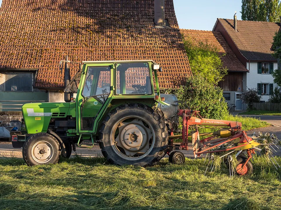 Deutz-Fahr D 3607 tractor