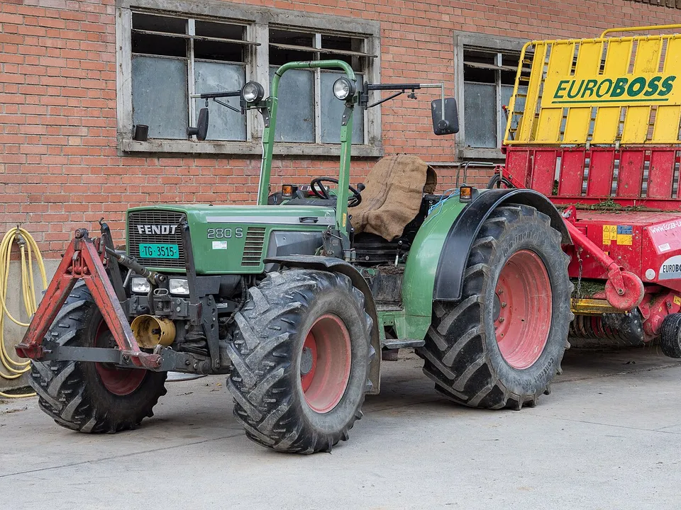 Fendt Farmer 280 S tractor