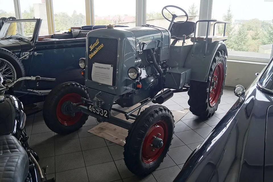 Fendt Dieselross F22 tractor