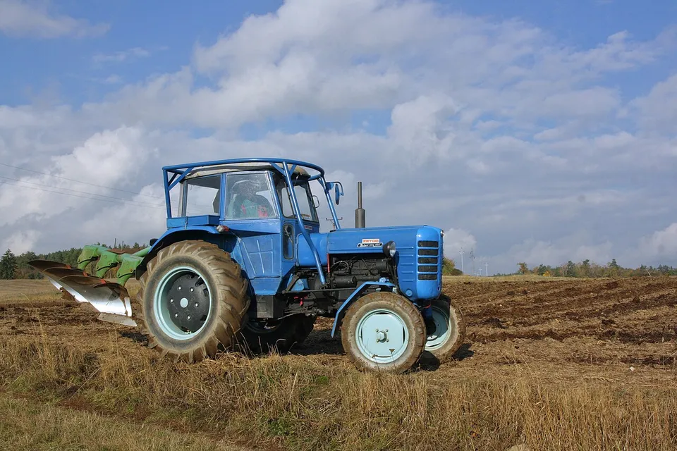 ZETOR 4011 tractor