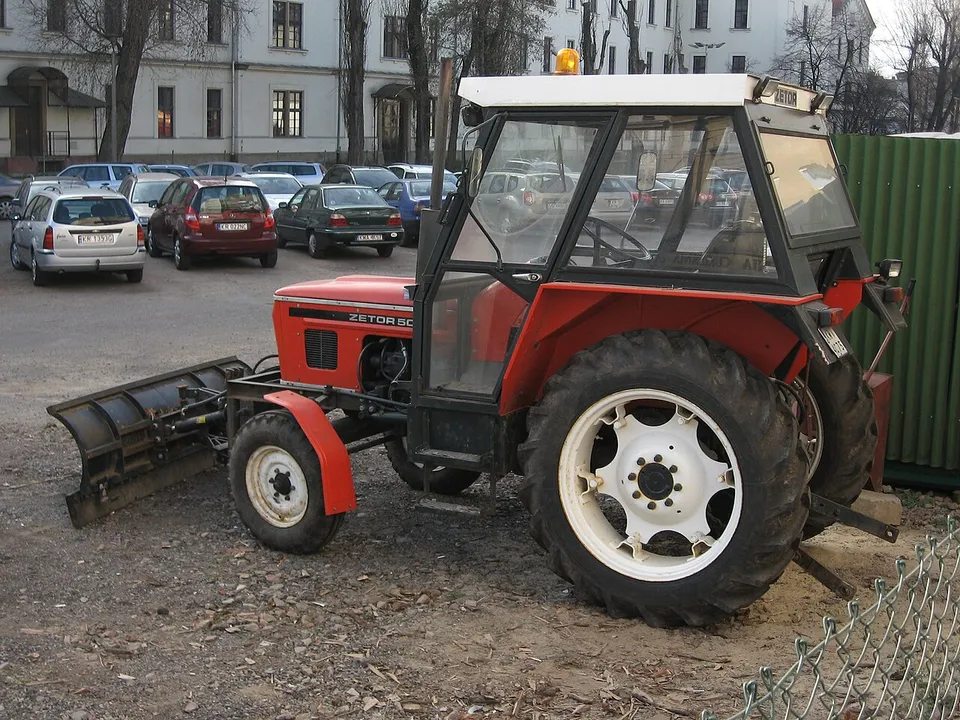 ZETOR 5011 tractor