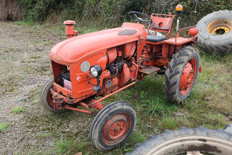 Renault N 73 tractor