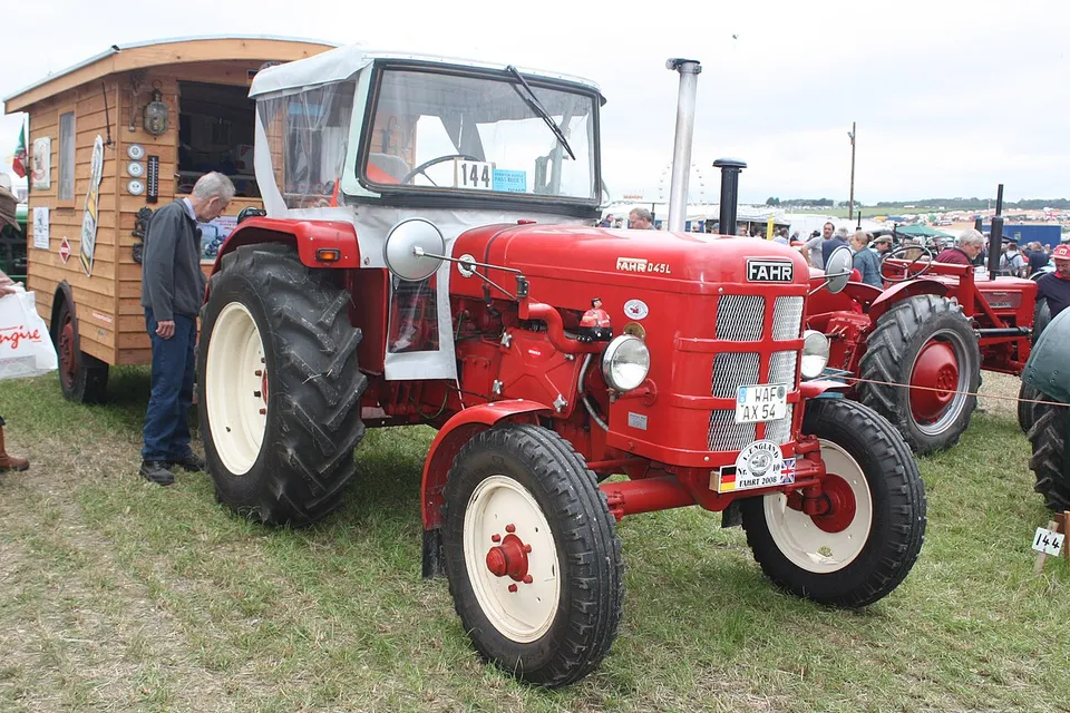 Fahr D 45 L tractor