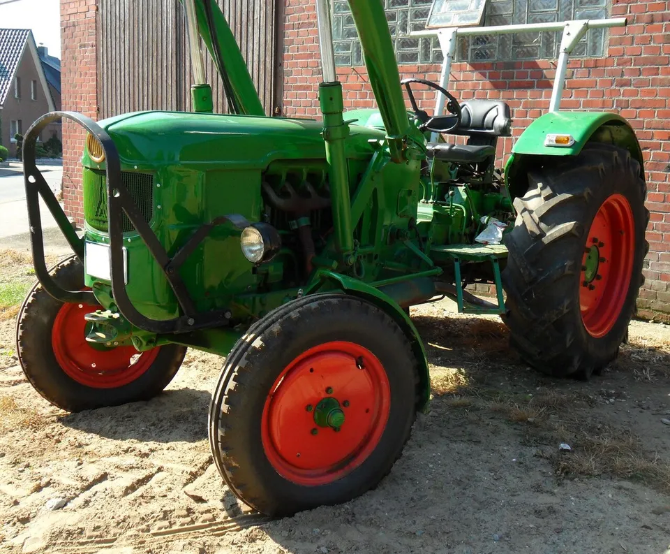 Deutz D 5505 tractor