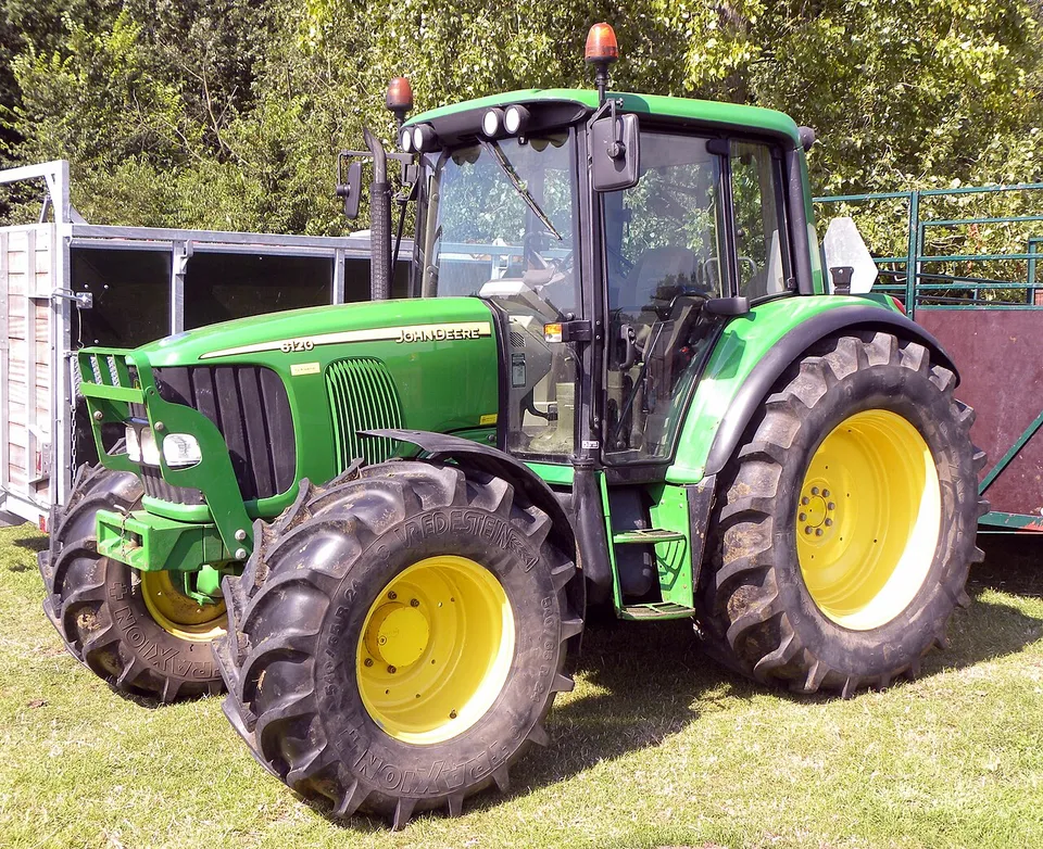 John Deere 6120 tractor