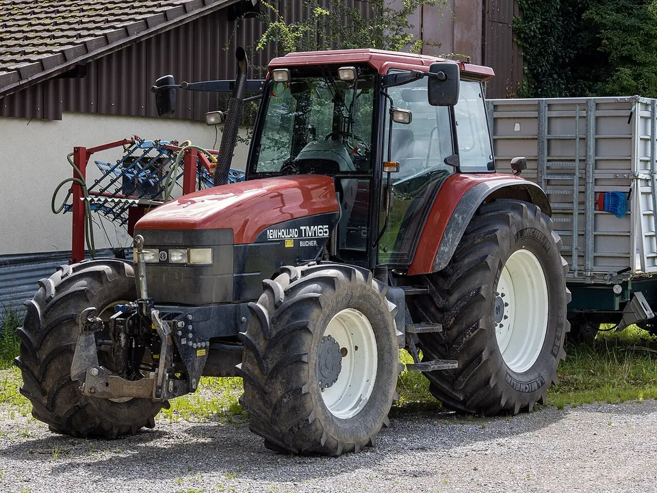 New Holland TM165 tractor