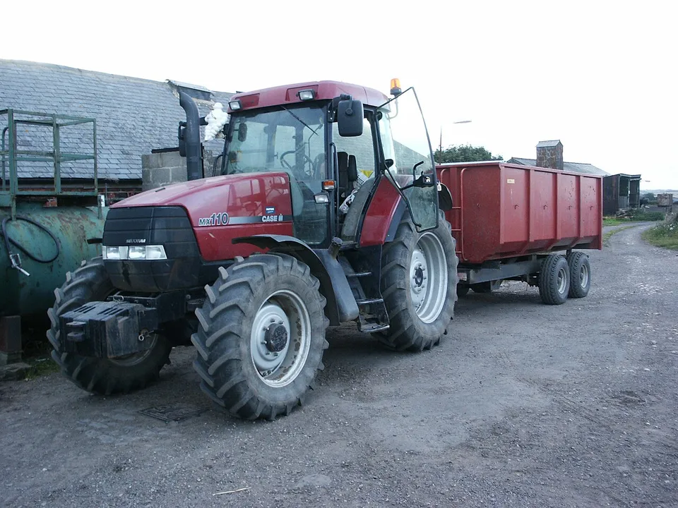 Case-IH MX 110 tractor