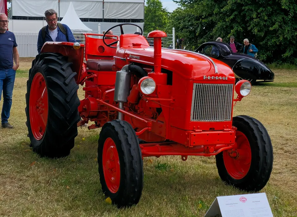 Renault Super 5 tractor