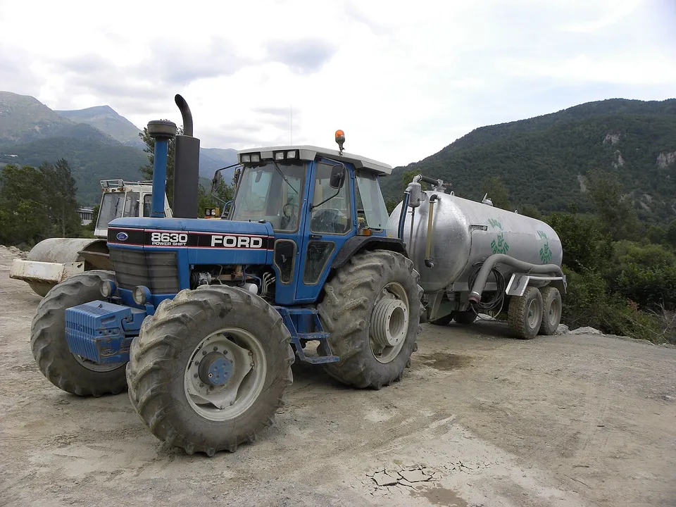 Ford 8630 tractor