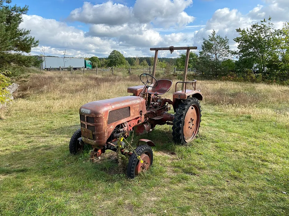 Fahr D 88 tractor